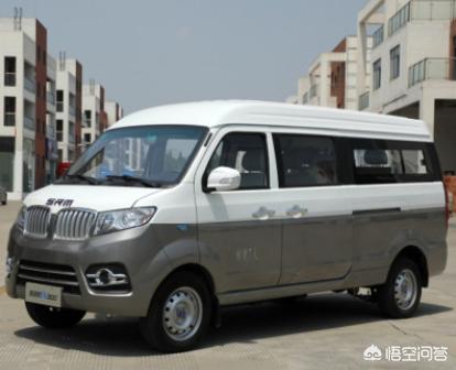 货运送油买面包车跑货运行业，一年大概跑6万公里到7万公里，燃油版划算还是电动版划算？为什么？