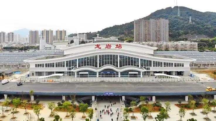 龙岩货运中心“网红火车站”启用新站，龙岩会成为一座火车拉来的城市吗？