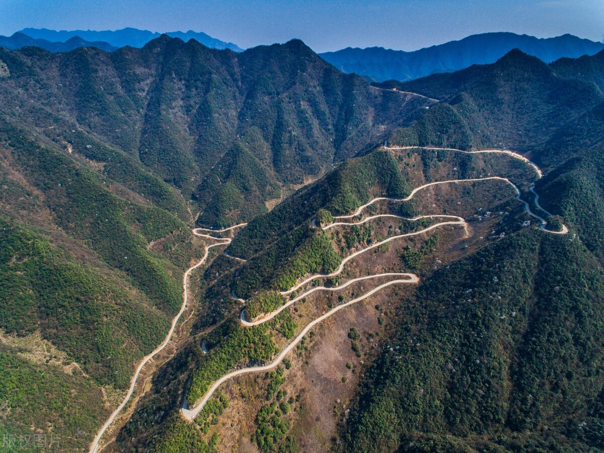 林芝节货运川藏铁路通车后最快时速？