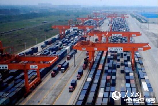 宜昌货运吧宜昌市鸦鹊岭修火车货运场吗？
