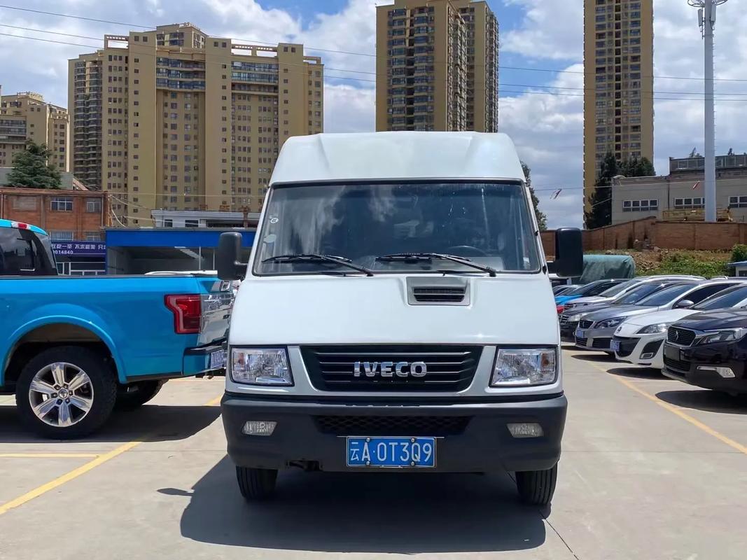 货运严哥依维柯客运跑货运查得严吗？