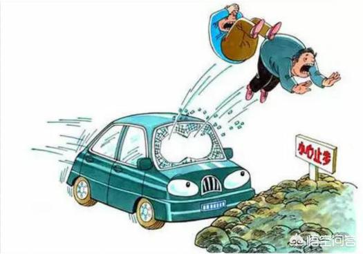 恩施短途货运恩施：小货车发生故障，驾驶员就地取材，用树枝充当警示标志, 你怎么看？