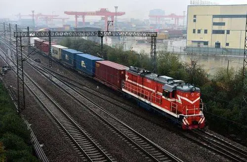 快递货运铁路为什么快递不用铁路运输？