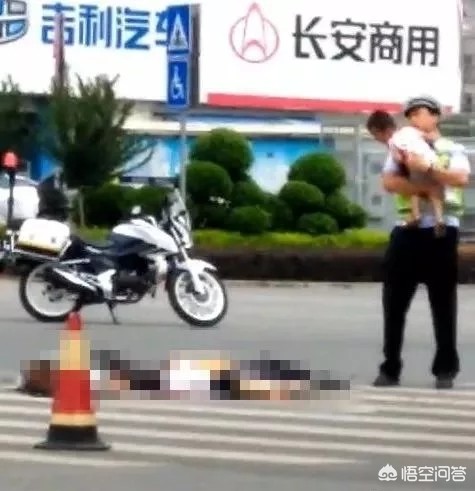 货运司机夫妻“夫妻车”跑3天2夜才挣2000元，感觉货运行业为啥越来越不挣钱？
